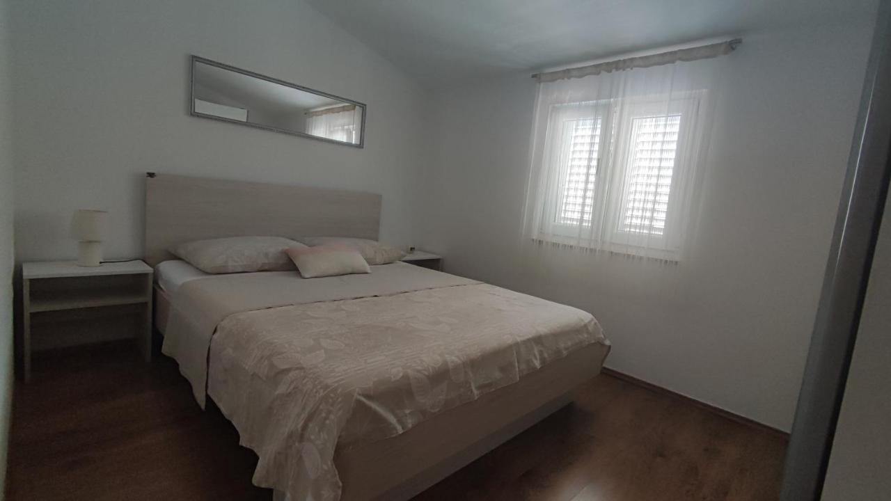 Apartments Ankora Vir Phòng bức ảnh